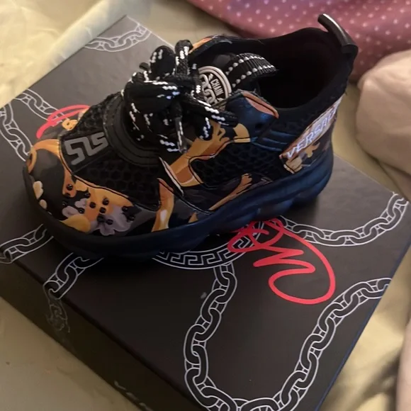 AUTHENTIC Versace sneakers. - Picture 4 of 4